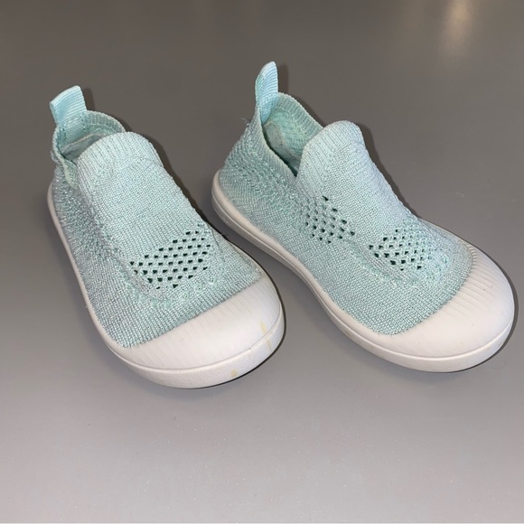 Cat & Jack Girl's Water Shoes Mesh Green Size 6 - Picture 3 of 13